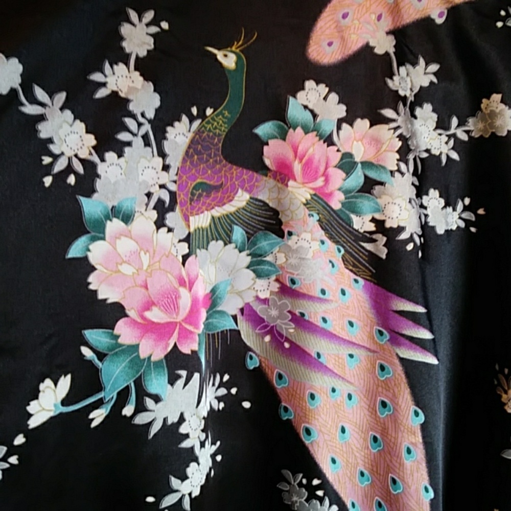 Old Shanghai Short Robe - Picture 8 of 8